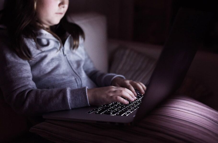 موتورهای جستجو و محتواهای نامناسب