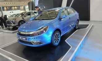 کی ام سی ایگل