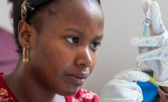 واکسن R21 مالاریا