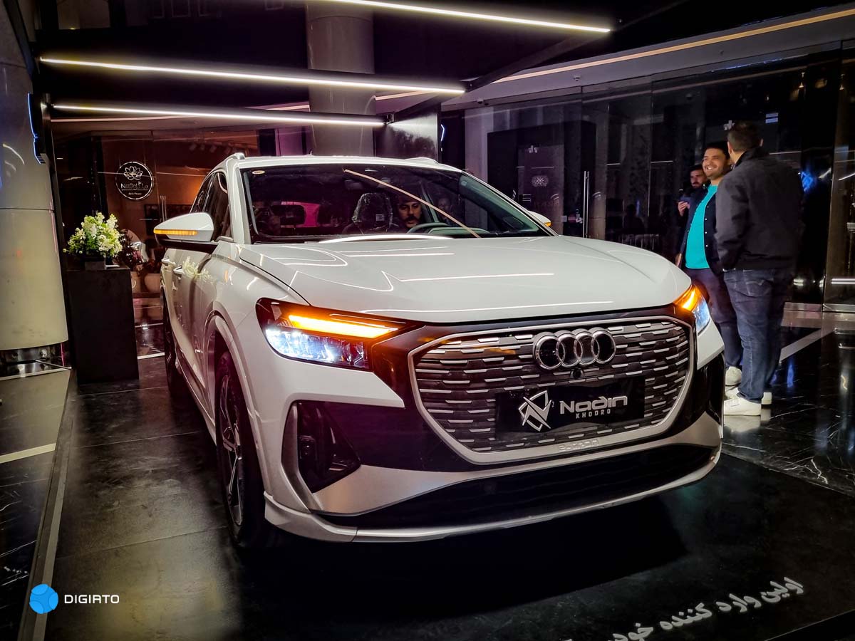 نادین خودرو