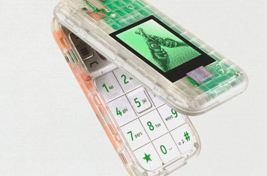 گوشی تاشو HMD