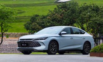 بی وای دی کین