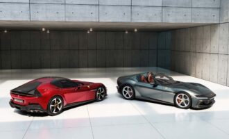 فراری 12Cilindri