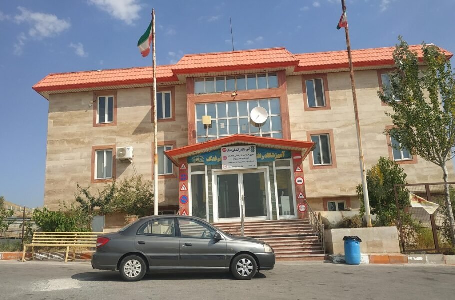نرخ آموزش رانندگی