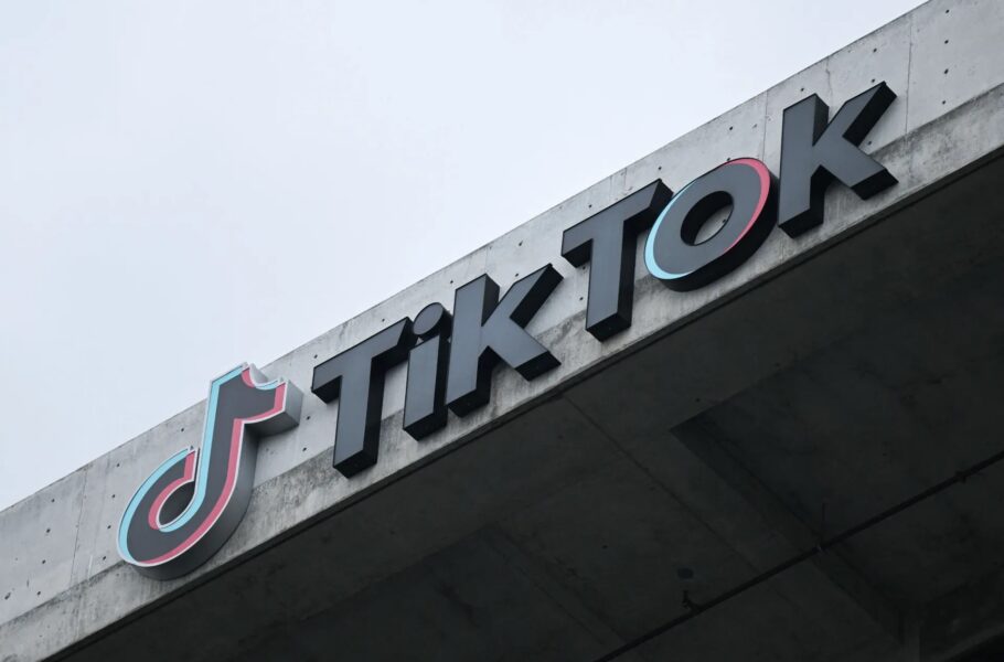 TIK TOK