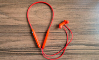 راهنمای خرید بهترین هندزفری گردنی