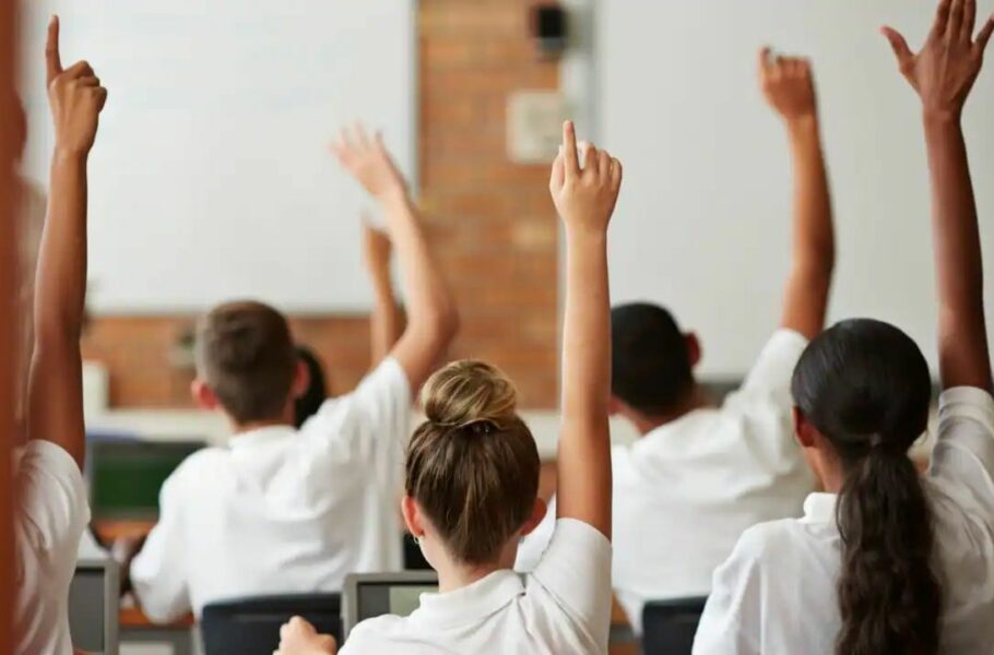 مدارس منتخب