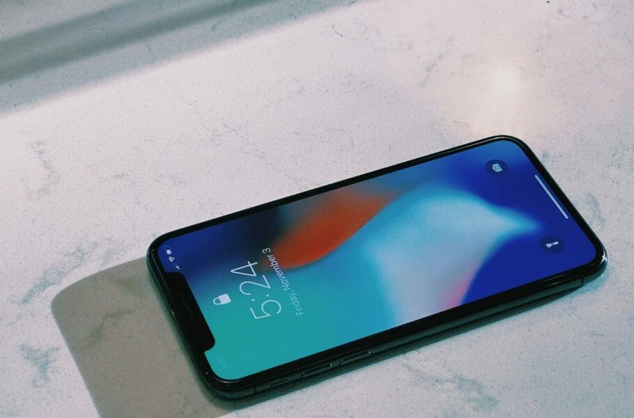 آیفون X