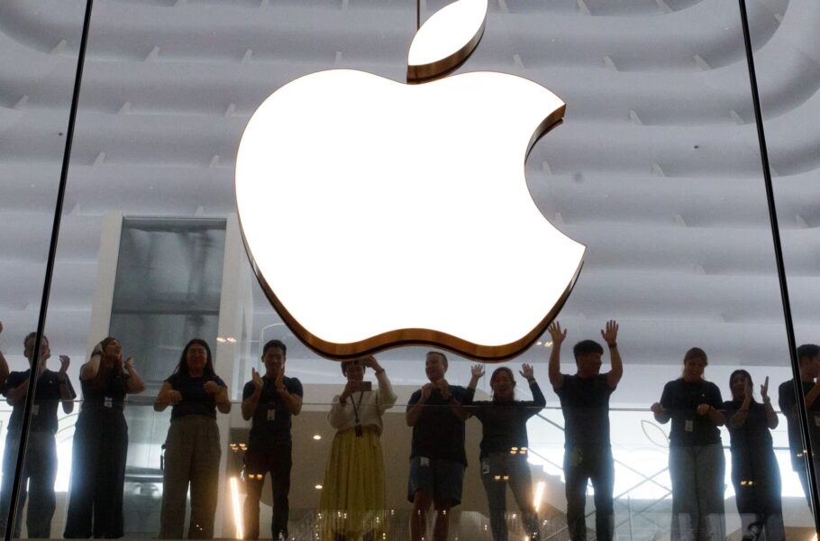 apple
