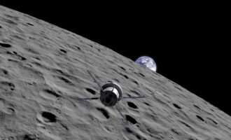 زمان روی ماه