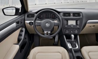 داشبورد خودرو