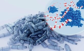 آنزیم پلاستیک خوار