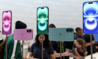 سری آیفون 16