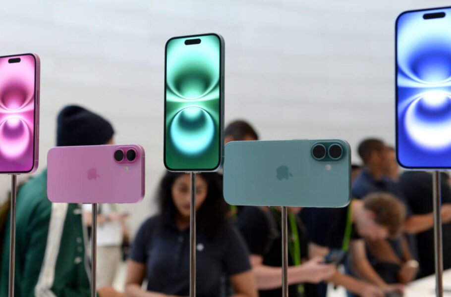 سری آیفون 16