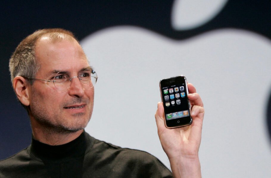 اولین آیفون استیو جابز اپل
