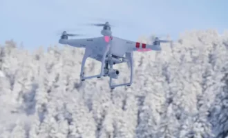 برف مصنوعی با پهپاد