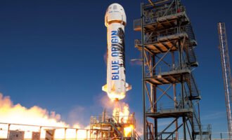 بلو اوریجین بزوس در آستانه اولین پرتاب مداری در هفته آینده