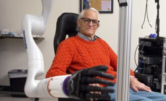 بازوی رباتیک