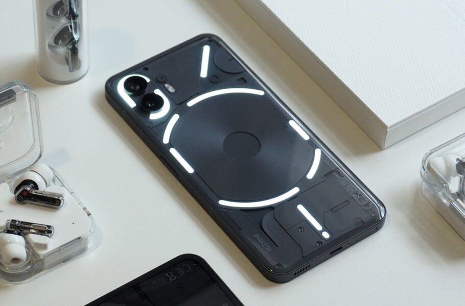 رونمایی گوشی ناتینگ