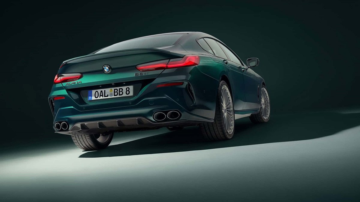 آلپینا B8