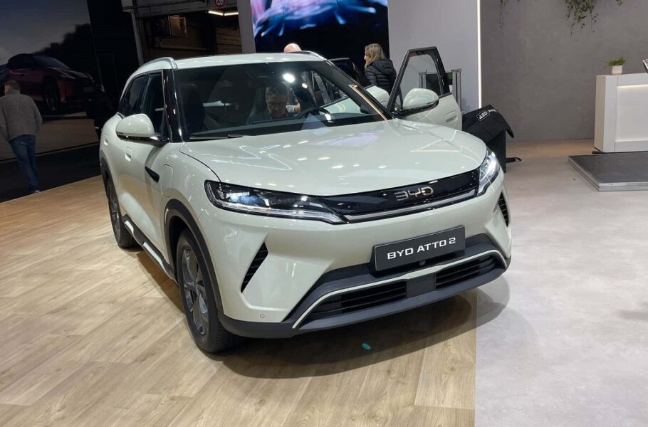 بی وای دی اتو 2