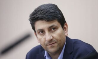 وزیر ارتباطات و فناوری اطلاعات