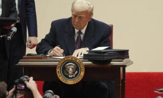 فرمان ترامپ برای خروج از توافق اقلیمی پاریس