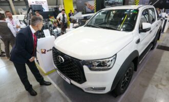 قیمت کی ام سی T8‌